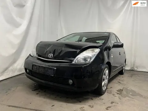 Toyota Prius 1.5 VVT-i Tech Edition - Front / Achter Schade