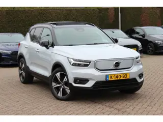 Volvo XC40 Recharge P8 AWD R-Design / SoH 92,1% / Trekhaak / Panoramadak / Camera / Keyless / Harman