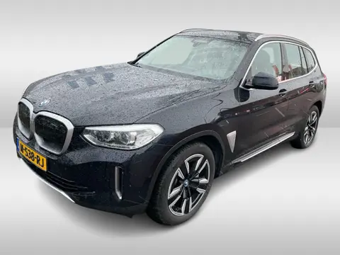 BMW iX3 Executive 80 kWh / Panoramadak / 360Camera / 20'' / Leder / Harman Kardon / Navigatie / Memo