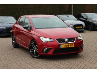 SEAT Ibiza 1.0 TSI FR Business Intense / Camera / CarPlay / Keyless / 18'' / DAB / Stoelverwarming /