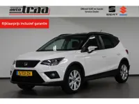 SEAT Arona 1.0 TSI Style Business Intense / Camera / 17'' LMV / Navigatie / Keyless / Full led /