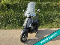 Vespa Primavera 50 S MAT ZWART TOP STAAT BETAAL met in3