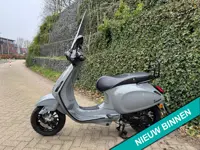 Vespa Sprint NARDO GREY Scooter BETAAL met in3