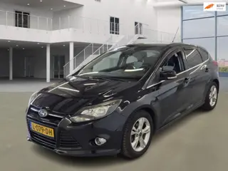 Ford Focus 1.0 Titanium NAVI PSENSOR CRUISE TREKHAAK 3 X SLEUTELS