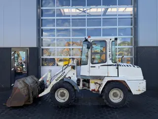 Schaeff SKL823 (bj 2002)