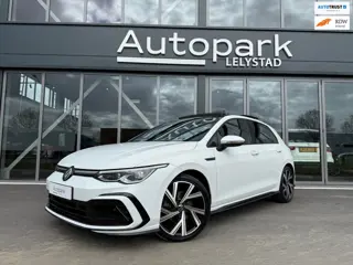 Volkswagen Golf 1.5 eTSI R-Line Business PANO