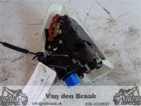 Volkswagen Phaeton 2002-2015 Deurslot rechts achter