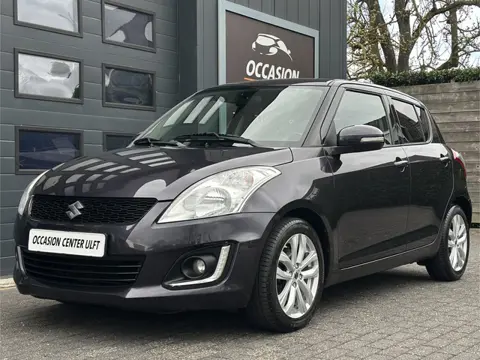 Suzuki Swift CLIMATE CRUISE CONTR / KEYLESS GO / LED ...