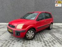 Ford Fusion 1.4-16V Style | PARKEERSENSOREN | AUX | ELEK RAMEN | APK T/M 18-11-2026 | NW DISTRIBUTIE