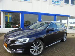 VOLVO V60 1.5 T3 SUMMUM,AUT,ALLE DENKBARE OPTIES!!!! ,1E EIG, ORG NL, NW STAAT!!