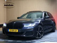 BMW 5 Serie Touring 530i xDrive M-Sport AVM PANO HUD ACC CAM AMBIENT TRKH '21