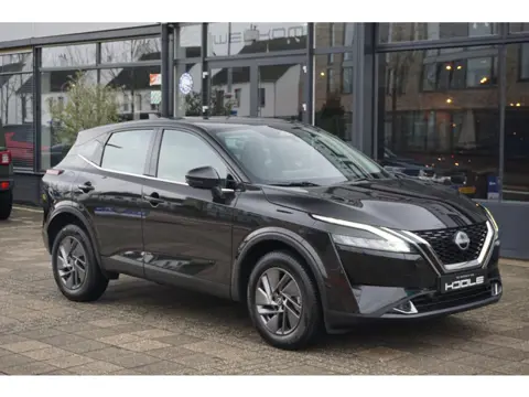Nissan Qashqai 1.3 MHEV Xtronic Acenta | Groot navi | 360 camera