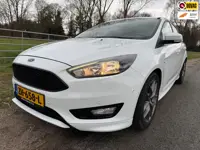 Ford Focus 1.0 ST-Line top onderhouden en prachtige staat