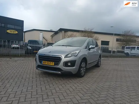 Peugeot 3008 1.2 PureTech Blue Lease Executive