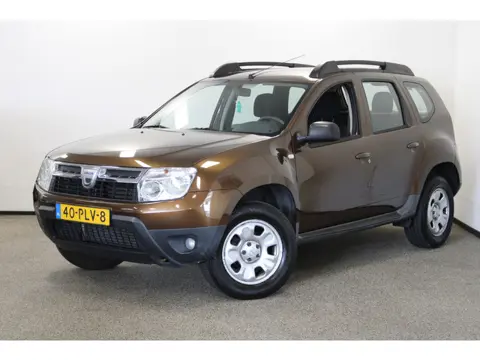 Dacia Duster 1.6 Lauréate 2wd (bj 2011)