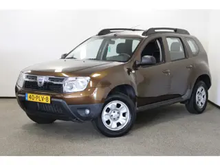 Dacia Duster 1.6 Lauréate 2wd (bj 2011)