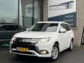 Mitsubishi Outlander 2.4 PHEV Pure*AUTOM.*ECC*CRUISE*NAVI*CAM*TEL*