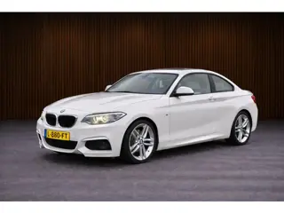 BMW 2-serie Coupé 220i M Sport Parelmoer wit, Nieuwstaat!