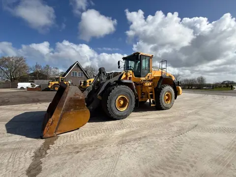Volvo L 180 H (bj 2014)