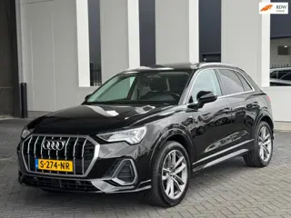 Audi Q3 35 TFSI S LINE edition one, panoramadak, stoelverwarming, digitaal cockpit , dealer onderhou