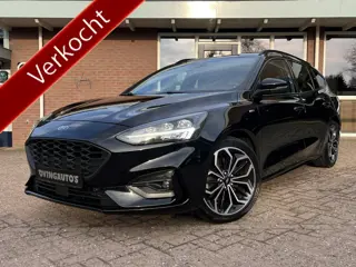 Ford FOCUS Wagon EcoBoost 125PK ST Line Business | Trekhaak | AGR stoelen | Winter Pack | Keyless | 