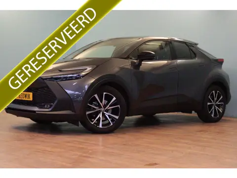 Toyota C-HR 1.8 Hybrid 140 Dynamic | NAVI | CLIMA | CAMERA + PDC | ADAP CRUISE | LANE-ASSIST / WARNI