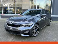 BMW 3-serie 320i High Executive M Sport Automaat /  19 Inch / Head Up display / Active Cruise contro