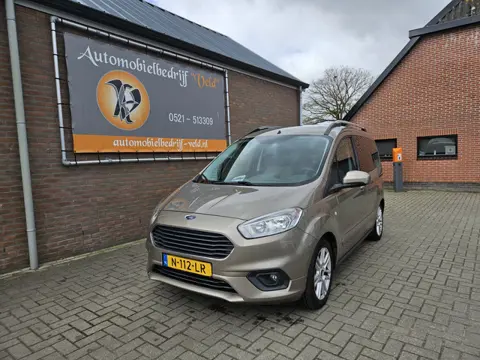 Ford Tourneo Courier 1.0 Titanium (motor defect) (bj 2019)