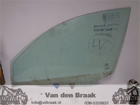 Nissan Almera N16 4 drs 2000-2007 Portierraam links voor