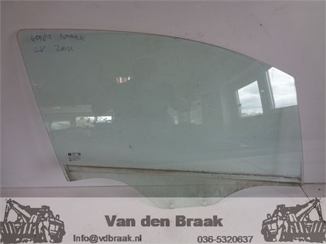 Chevrolet Spark 2010-2015 Portierruit rechts voor