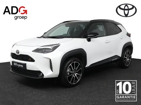 Toyota Yaris Cross 1.5 Hybrid 130 GR SPORT | stuur en voorruit verwarming | Apple Carplay/Android Au
