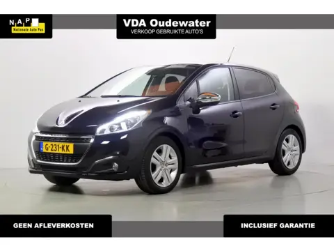 Peugeot 208 1.2 82pk Signature Connect Trekhaak NL NAP