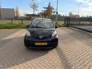 Toyota Aygo 1.0 VVT-i Now