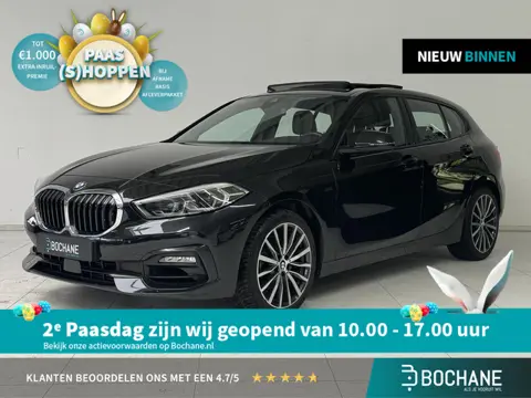 BMW 1-serie 118i Executive Edition | Panoramadak | Navigatie | Parkeersensoren V+A | Apple CarPlay /