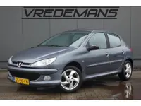 Peugeot 206 1.4 Forever (Nieuwe distributieset!)