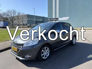 Peugeot 208 1.2 VTi Style 5-Deurs 82 PK. Mooie en zuinige auto van de eerste eigenaar !!! Distributi