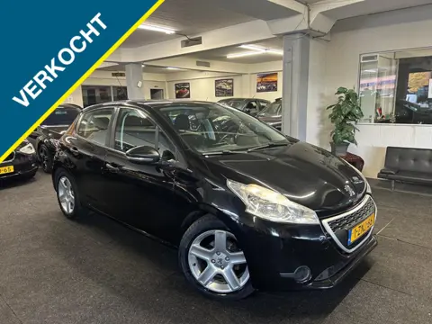 Peugeot 208 1.0 VTi Access*5deurs*Airco*Velgen (bj 2014)