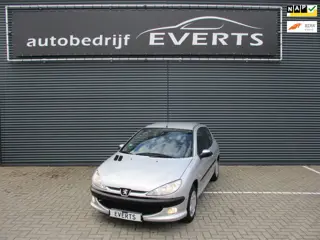 Peugeot 206 1.4 XR Challenge 134718 Km Nap Nwe apk 31-03-2027 met steekproef nette goed rijdende aut