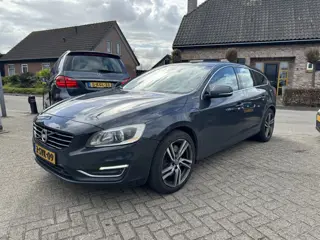 Volvo V60 2.4 D6 AWD Plug-In Hybrid Summum | Clima | Navi | Trekhaak | S/S | Open dak |