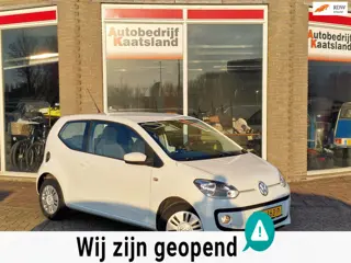 Volkswagen Up! 1.0 high up! - Nieuwe APK - Navi - Pdc - Stoelverwarm - Airco - Cruise