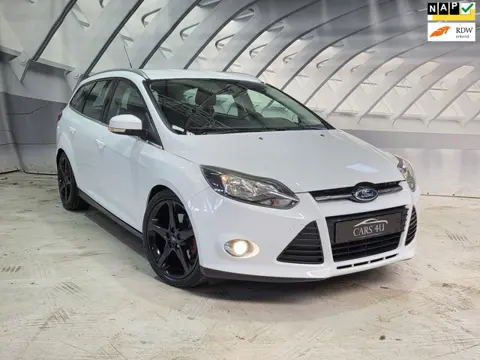 Ford Focus Wagon 1.6 182PK Titanium liefhebber