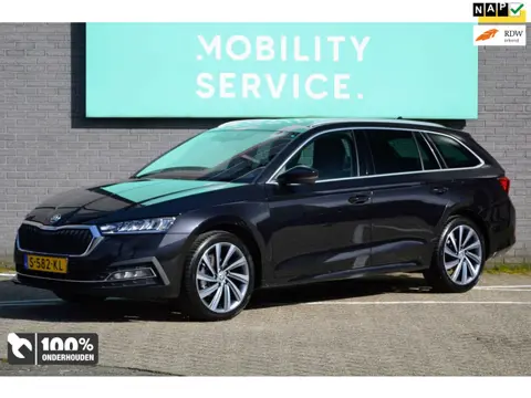 Skoda Octavia Combi 1.5 e-TSI Business Edition Plus Trekhaak LED ACC VC LMV