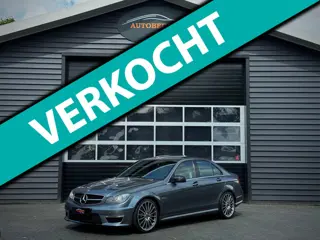 Mercedes-Benz C-klasse AMG C63 performance package Designo uitgevoerd Zeer Uniek!