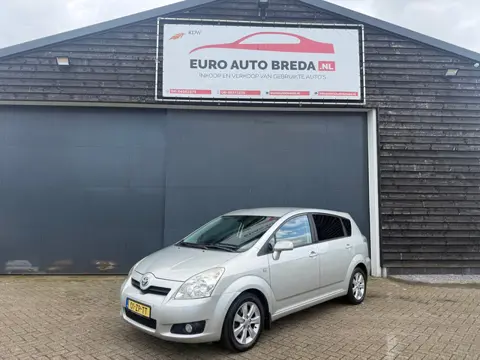 Toyota Verso 1.8 VVT-i Luna
