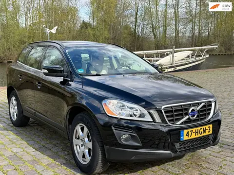 Volvo XC60 2.4D AWD Momentum 1e eigenaar airco cruis control cv op afs
