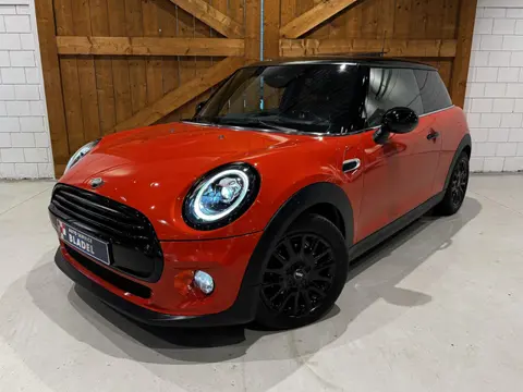 Mini cooper 1.5 automaat Apple carplay/Clima/Leder/Head up/Pano/Keyless