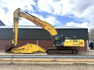 New Holland Kobelco E385C 14 Mtr Boom and Orginal Boom !!