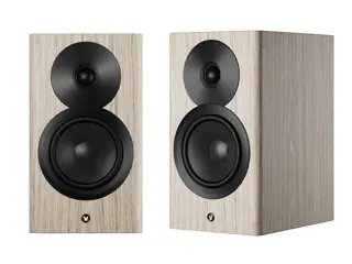 Dynaudio Focus 10 monitor speaker blonde wood