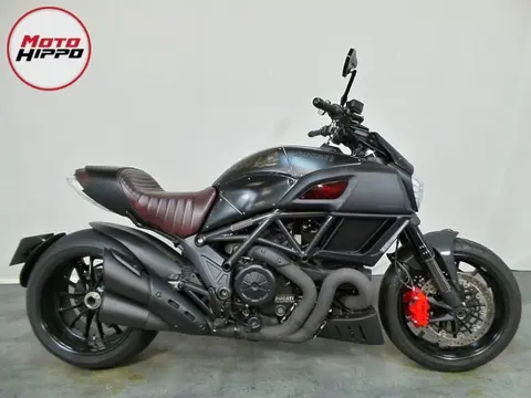Ducati DIAVEL DIESEL (bj 2017)