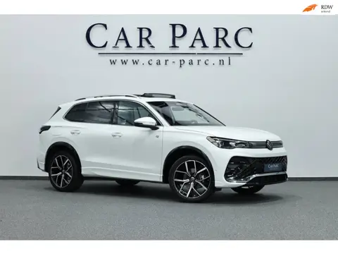 Volkswagen Tiguan 1.5 eTSI 3x R-Line IQ+LED/VIRTUAL/SFEER/PANO/ALCANTARA+S.VERWARMING/20" LMV/CAM/LI